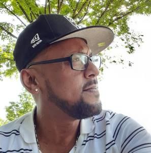 Meet your Posher, Omar